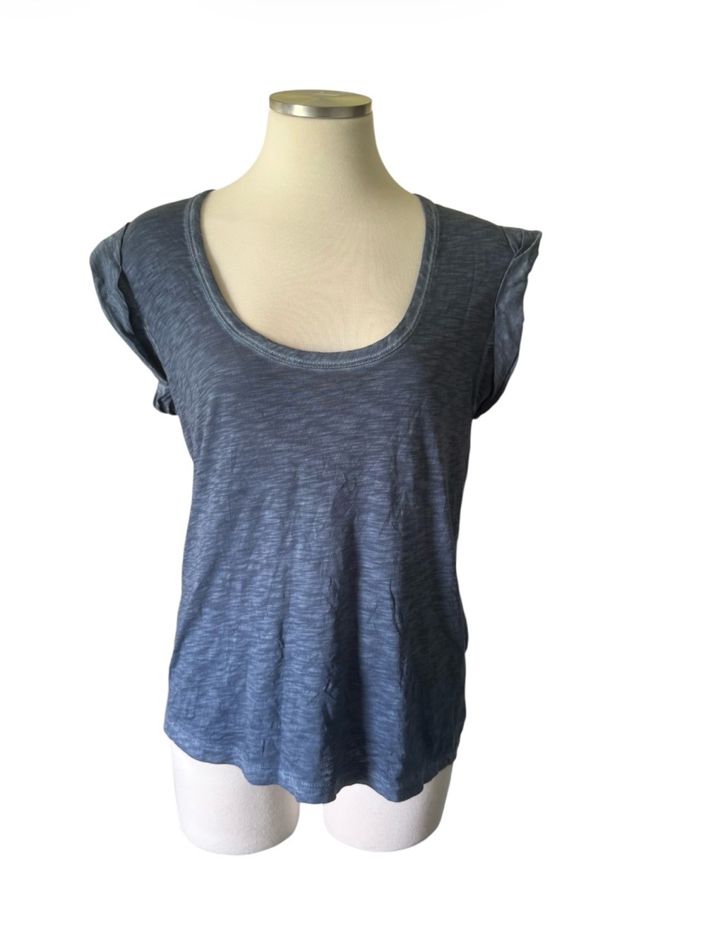Veronica Beard Heathered Slate Blue Scoop Neck Short Sleeve Top